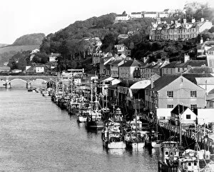 1980 Gallery: Aerial view of Looe, Cornwall