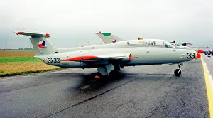 Aero L-29 Delfin 3233
