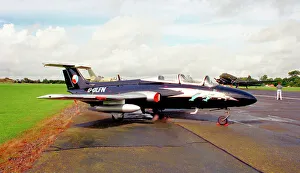 Weald Prints: Aero L-29 Delfin G-DLFN