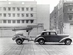 Prewar Collection: AFS car and trailer pump at LCC-LFB HQ, Lambeth