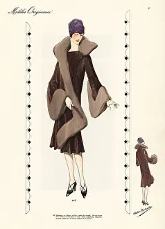 Afternoon coat of silk velvet, Medici collar and cuffs of fox fu