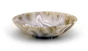 Natural History Museum Collection: Agate bowl, grey and white