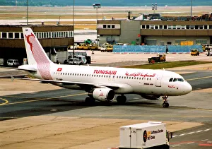Airbus A320-211 TS-IMP
