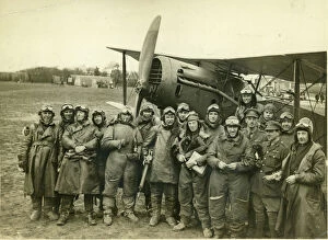 Images Dated 18th September 2018: Aircrew of No.22 Squadron RFC with Bristol F2B Fighter
