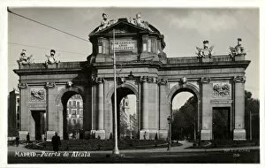Alcala Gallery: The Alcala Gate - Plaza de la Independencia, Madrid, Spain