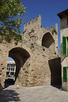 Images Dated 23rd April 2013: Alcudia, Mallorca, Spain, - Townwall