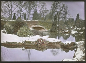 Aldenham Gallery: Aldenham House Gardens, Hertfordshire, in the snow