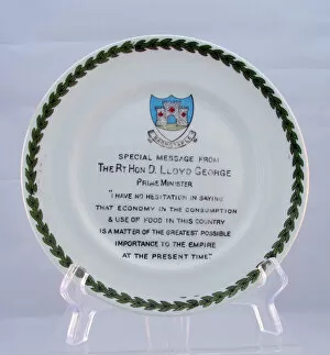 Images Dated 10th January 2013: Alfred Meakin china plate - Lloyd George quotation