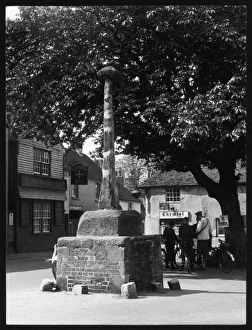 Alfriston Gallery: Alfrison Cross 1939
