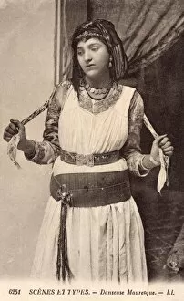 Images Dated 24th January 2011: Algeria - Moorish Dancer