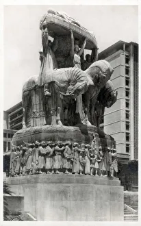 Algiers Gallery: Algiers, Algeria - Landowskis Monument to the Dead of WW1