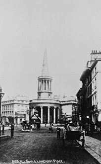 Images Dated 28th September 2017: All Souls Church, Langham Place, London W1