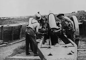 Sighting Prints: Allied gunners at work, Western Front, France, WW1