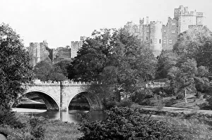 Alnwick Prints: Alnwick Castle