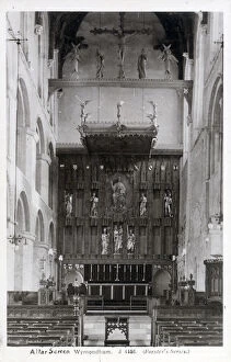 Images Dated 9th June 2021: The Altar Screen - The parish church of St Mary and St Thomas of Canterbury