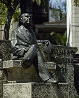 Alvaro Gallery: Alvaro Cunqueiro (1911-1981). Spanish writer. Statue. Mondon