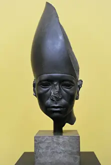 Hedjet Prints: Amenemhat III. Pharaoh of the Twelfth Dynasty of Egypt. Bust