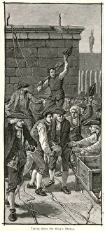 Images Dated 1st October 2019: America - KIngs Statue Demolished At New York