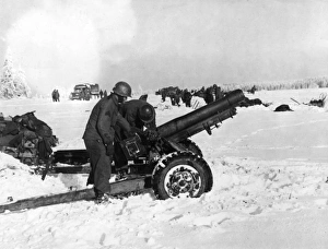 Ardennes Gallery: American artillery, 1944