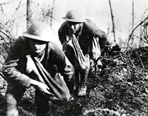 American soldiers going into action, France, WW1