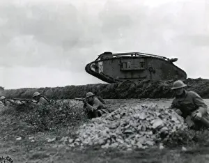 American troops training with tanks, France, WW1