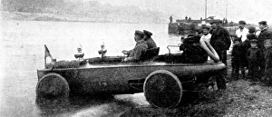 Images Dated 20th August 2004: Amphibious Car, France, 1909