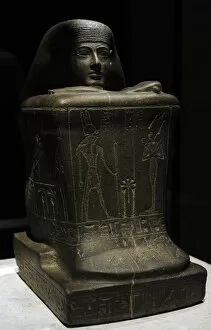 Amun Gallery: Amun-priest Hor. Block statue. Egypt