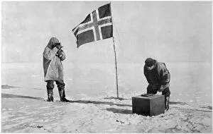 Cold Gallery: Amundsen / Taking Bearing