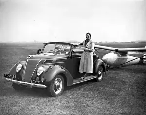 1938 Prints: Amy Johnson helping to tow a Kirby Kite sailplane c 1938