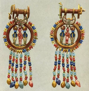 Images Dated 26th August 2016: Ancient Egyptian jewellery from Tutankhamuns tomb