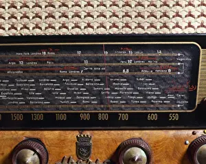 Ancient radio receiver