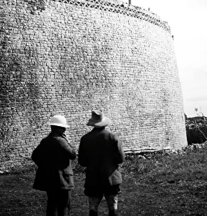 Megalithic Prints: Ancient ruined wall, Zimbabwe, Victorian period