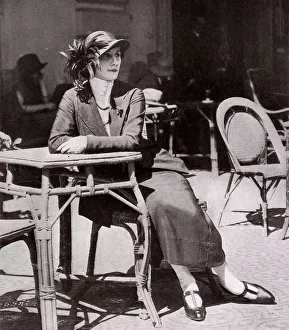 Verandah Gallery: Anna Pavlova at Shepheards Hotel, Cairo