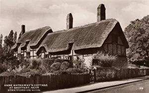 Images Dated 21st March 2016: Anne Hathaways Cottage at Shottery, near Stratford