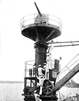 Images Dated 13th October 2004: Anti-Aircraft Gun on USS Texas, 1916