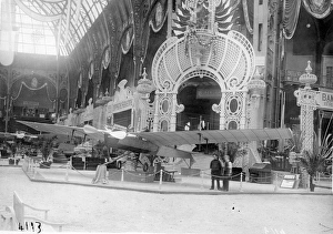 Aeronautique Gallery: Antoinette stand at the Salon Aeronautique in 1909