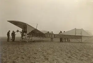 Skid Prints: Antoinette V with a skid landing system