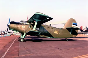 Antonov Gallery: Antonov An-2T 40 Yellow