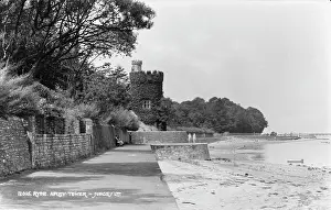 Ryde Prints: Apley Tower by the Beach