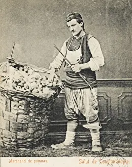 Pannier Prints: Apple Salesman with a gigantic pannier - Turkey