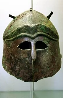 Apulo-Corinthian helmet. 400-350 BC