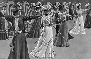 Images Dated 1st August 2017: Archery / Women / Side On