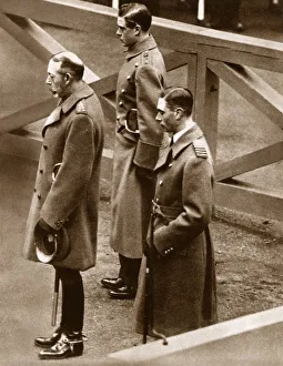 London Gallery: Armistice Day - Cenotaph, London - King and his sons