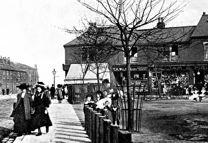 Moor Collection: Armley Moor Top early 1900s