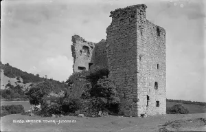 Cloudy Prints: Arnsid Tower Ruins