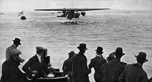 Amelia Collection: The Arrival of Amelia Earhart at Southampton