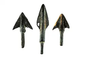 Ripoll Prints: Arrow tips from Ripoll, Castellterzol and Pobla de Lillet (r