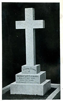 Funerary Collection: Artistic Memorial Cross 1900s F Osborne London