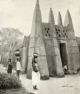 Buttresses Gallery: Ashanti domestic architecture, Gold Coast, West Africa