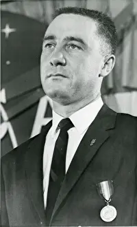 Lapel Prints: Astronaut Virgil ?Gus? Grissom wearing the NASA Disting?